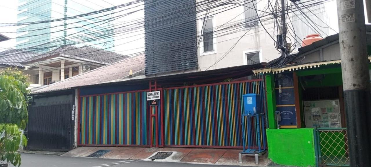 Spot On 90538 Wisma Dewi Syariah Джакарта Екстериор снимка